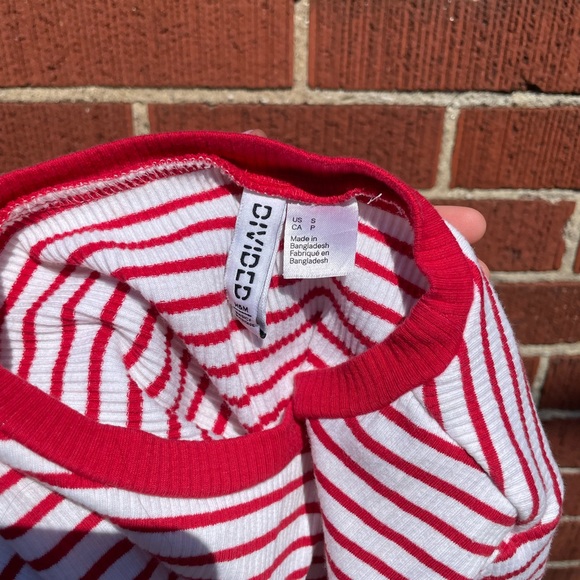 Cropped Stripped T-Shirt - Picture 3 of 3